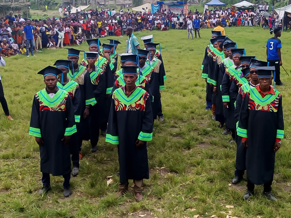 Collation des grades à l&rsquo;ISP Kungu-Ngiri : Une nouvelle génération de leaders au service du Sud-Ubangi